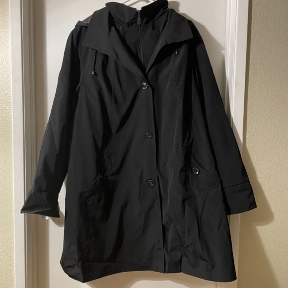 GALLERY Hooded Raincoat with Liner Black - Picture 5 of 12